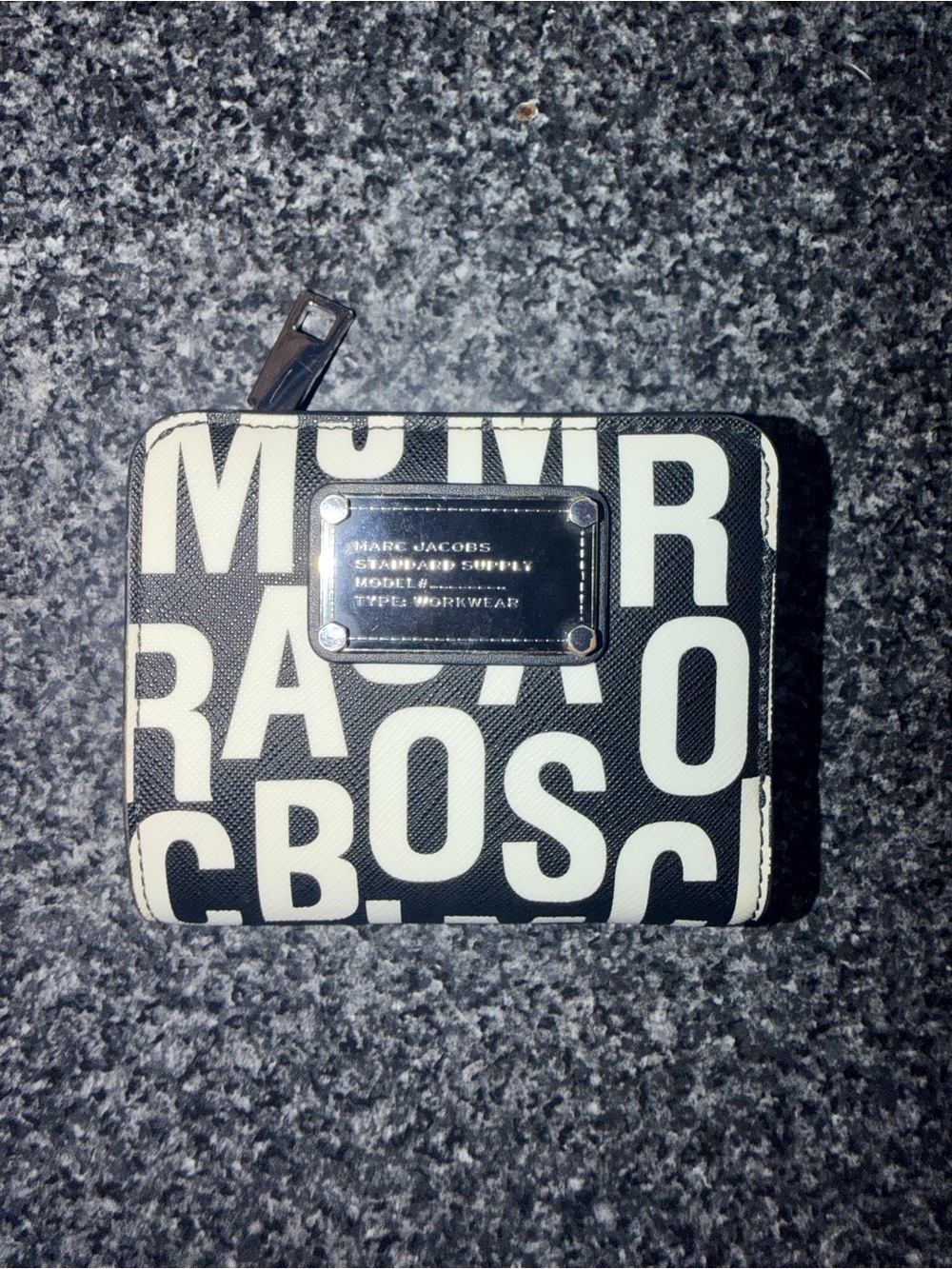 Marc Jacobs Black & Cream Graphic Zip Wallet